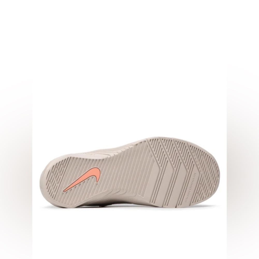 Nike Metcon 6 in Desert Sand Summit White Women’s Size 8 - Picture 3 of 11